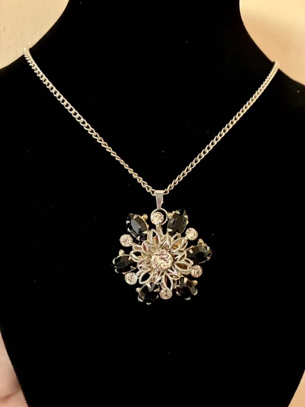 Restored Vintage Brooch on Necklace - Picture 2 of 2